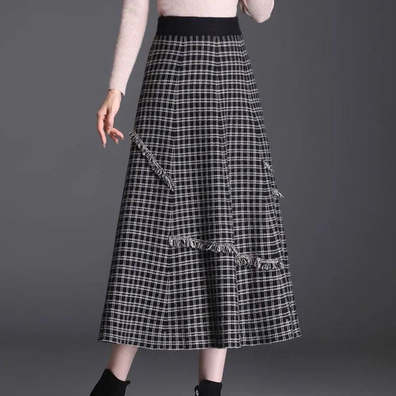 New Autumn/Winter Fashion Pleated High Waist Plaid Knitted Halfskirt Thickened Mid Length A-line Large Swing Women's Long Dress new autumn fashion design sense irregular high waist panel a line plaid versatile slim commuter mid length women s halfskirt