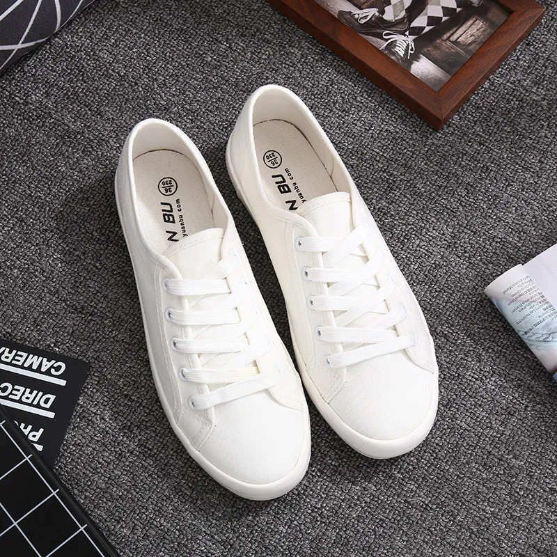 Classic Women Vulcanized Solid White Shoes Couples Sneakers Ladies Lace-up Men's Casual Shoes Breathable Walking Canvas Shoes