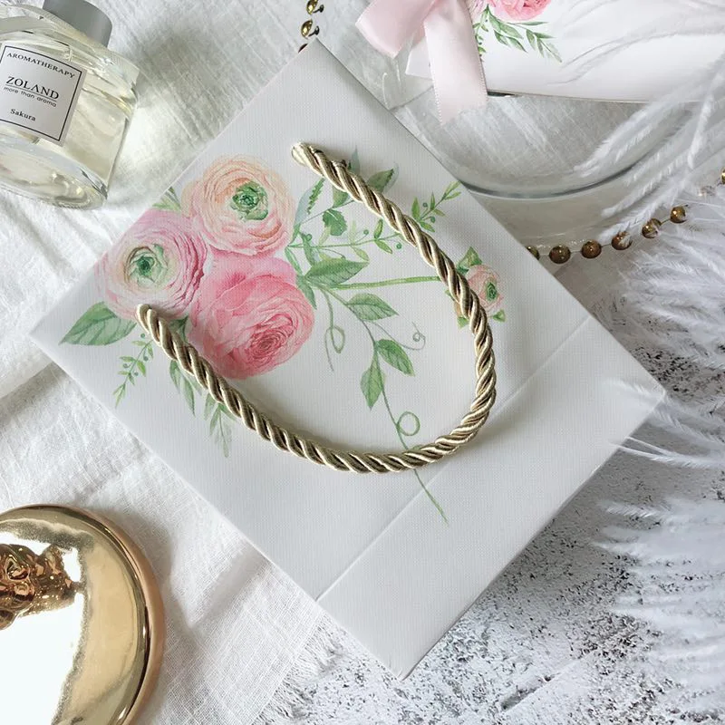 

5Pcs Mori Wedding Gift Bag European Style Wedding Creative Candy Bag Birthday Party Decoration Packaging Bag