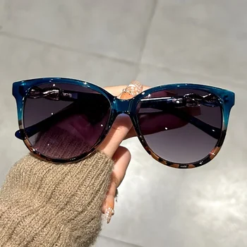 Vintage Cat Eye Shades 1