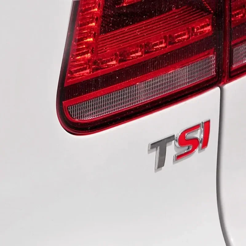 3D 금속 TSI 편지 후면 트렁크 엠블럼 배지 스티커 데칼 자동차 스타일링 VW 폴로 골프 5 6 7 CC Passat B5 B6 Bora Volkswagen