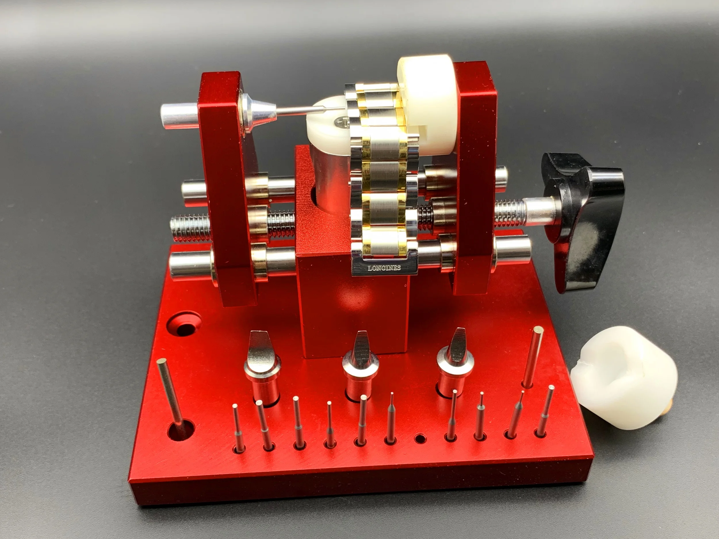 07119WatchCaseOpenerUpdated2in1WatchSnaponCaseBackOpener