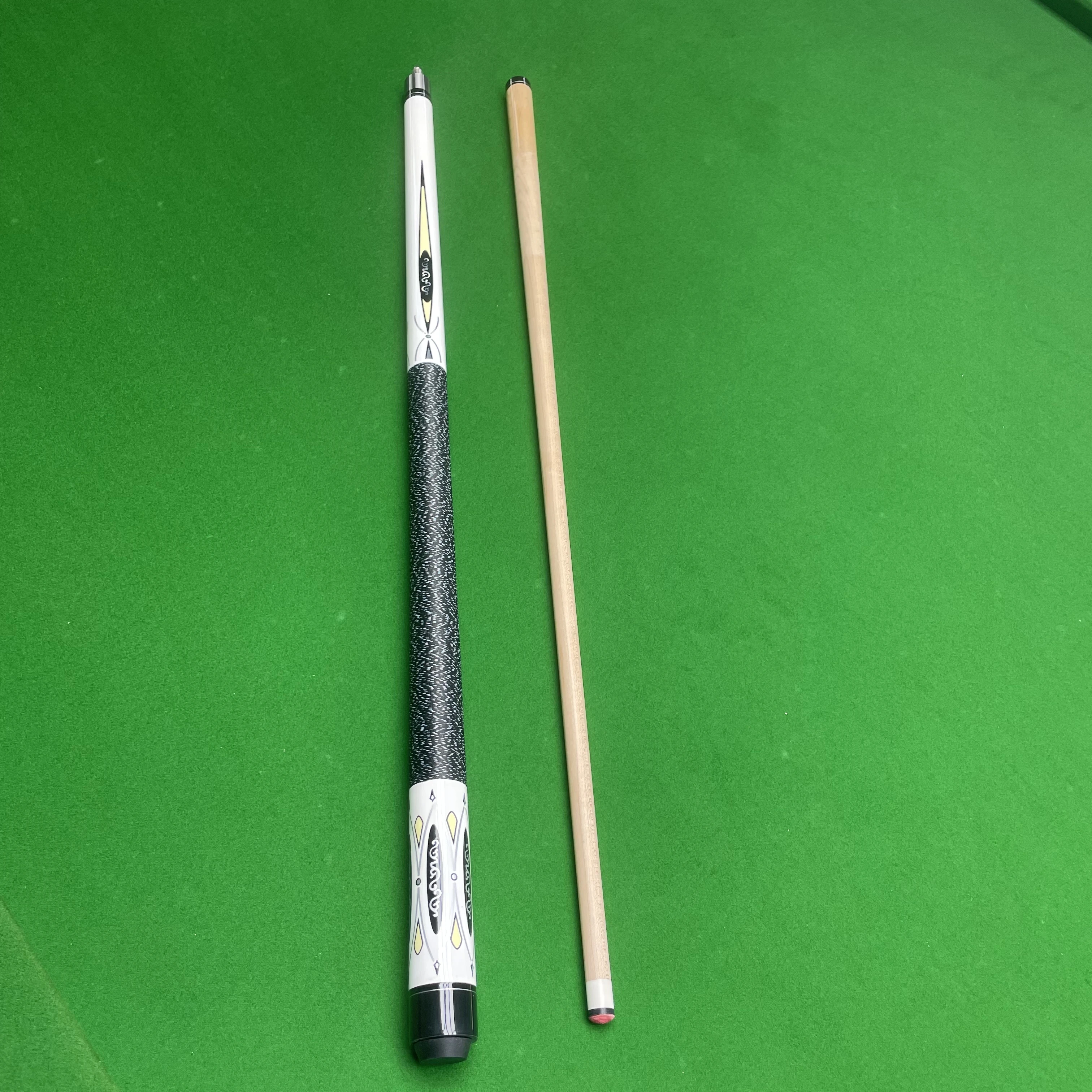 Maple Pool Cue 13mm Tip Bee Pattern Elements Portable Design Includes Case Ideal for 9 Ball and Carom Billiards