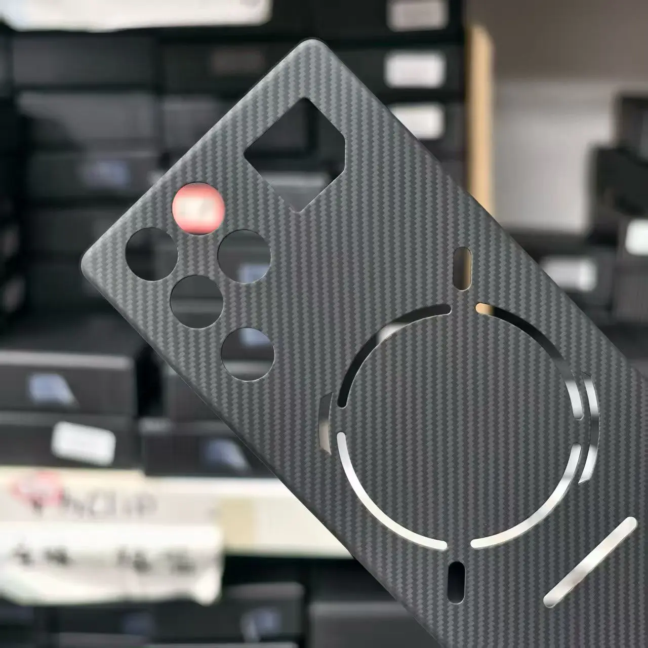 Carbon Fiber Striped Slim Bumper Case - Enhanced Protection with Sleek Design