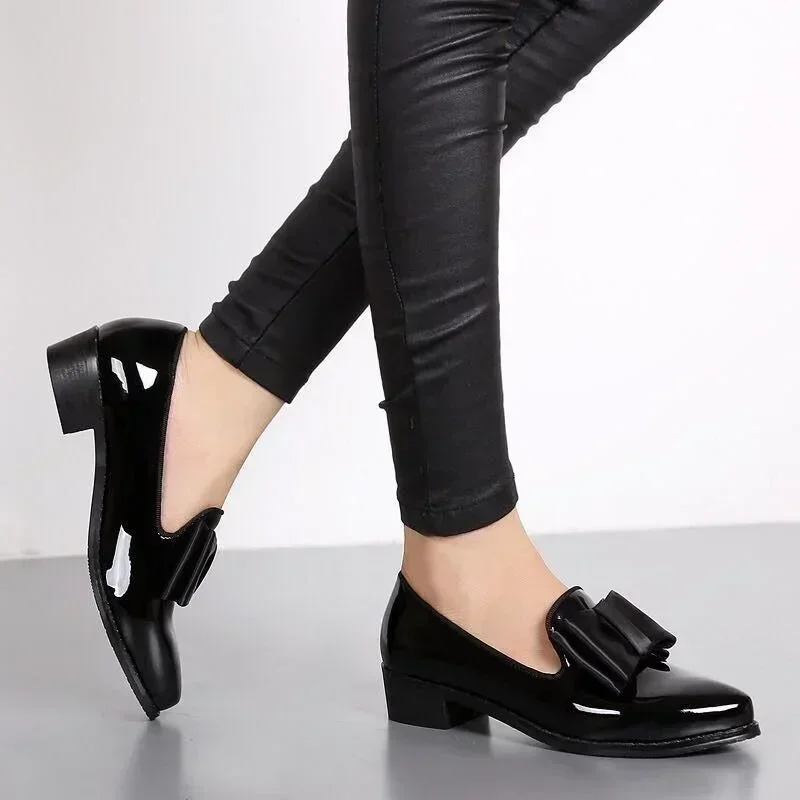 Women Shoes Women Flats Women's Loafers Bow Decor Pointed Toe Flat Shoes Patent Leather Shallow Mouth Commuter Daily Casual Shoes