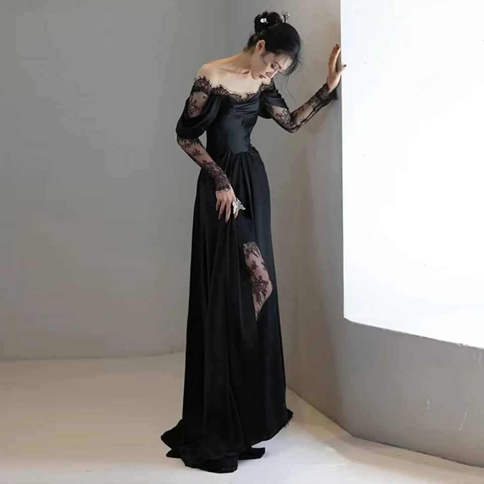 O-Neck Lace Long Sleeves A-Line Floor Length Sweep Train Side Slit Satin Zipper Wedding Dresses Bridal Gown