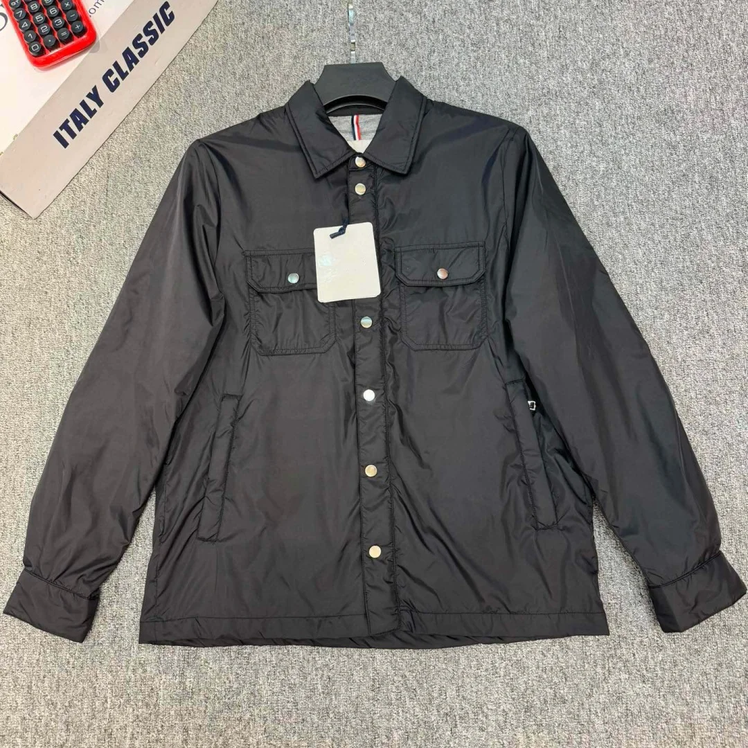 

Spring and Autumn men's casual jacket Lapel collar Solid color Pocket decoration Everyday versatile nylon coat
