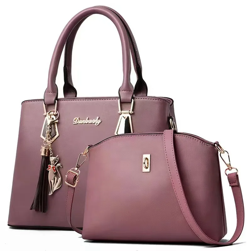 Fashionable women's handbag set, simple shoulder bag, suitable for professional commuting and street photography, versatile
