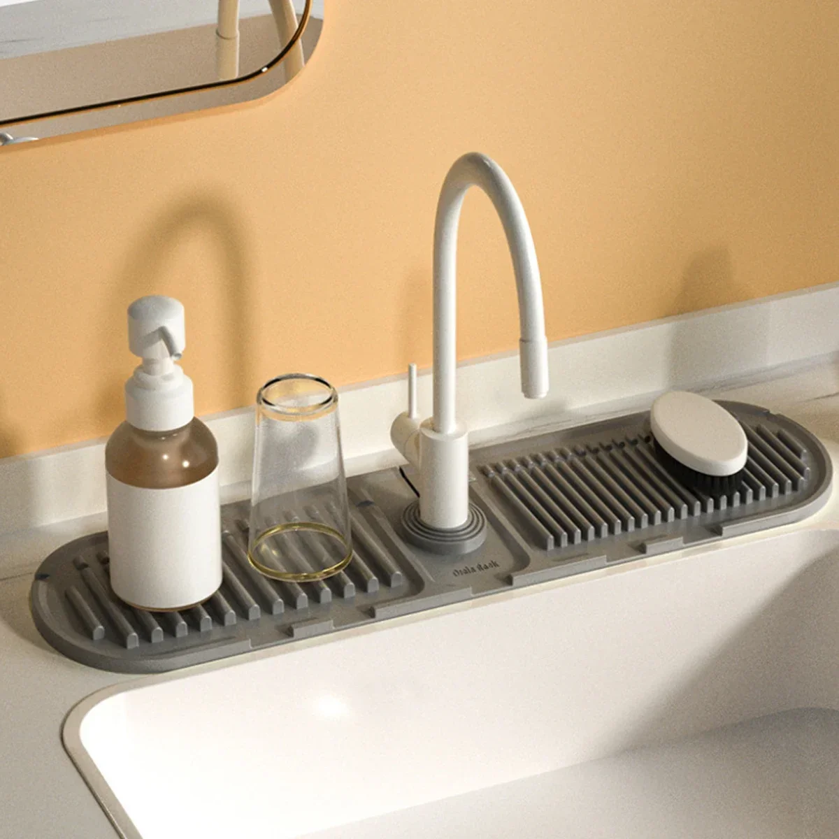 Kitchen Silicone Faucet Mat Sink Splash Guard Bathroom Faucet Drain Mat Dry Countertop Protector for Bathroom Kitchen Gadgets