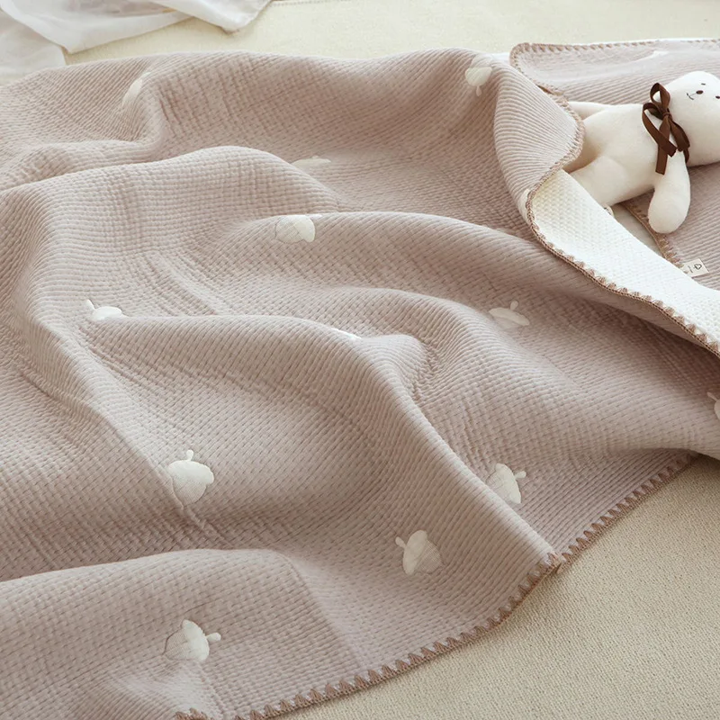 Soft Baby Essential Nursery Blanket 9