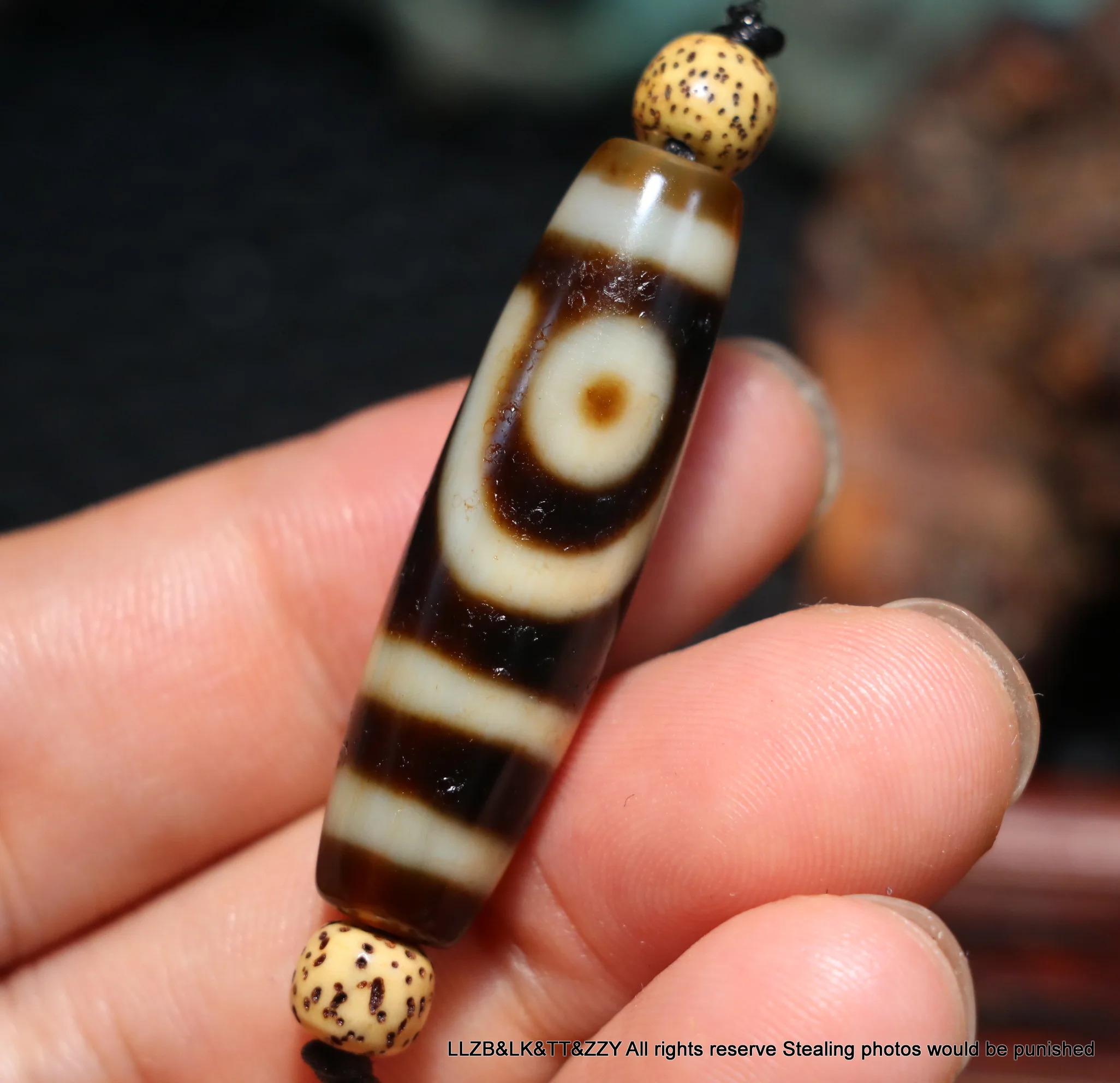 

Энергетический Тибетский старый жирный Агат цвета слоновой кости 2 глаза чистая любовь символ бусины дзи амулет 3A ++ LKbrother соусы высшее качество Garrentee