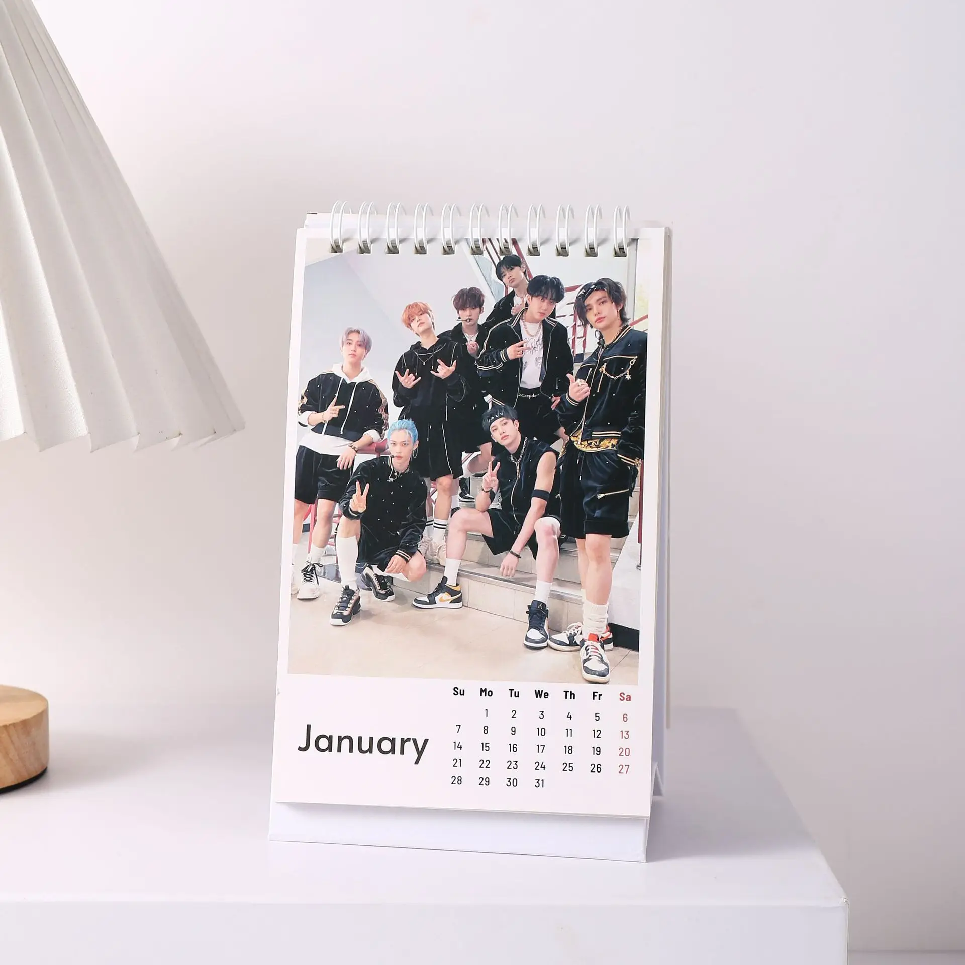 

STRAYKIDS двойная (G) фотография с настольным календарем 2024 K-POP