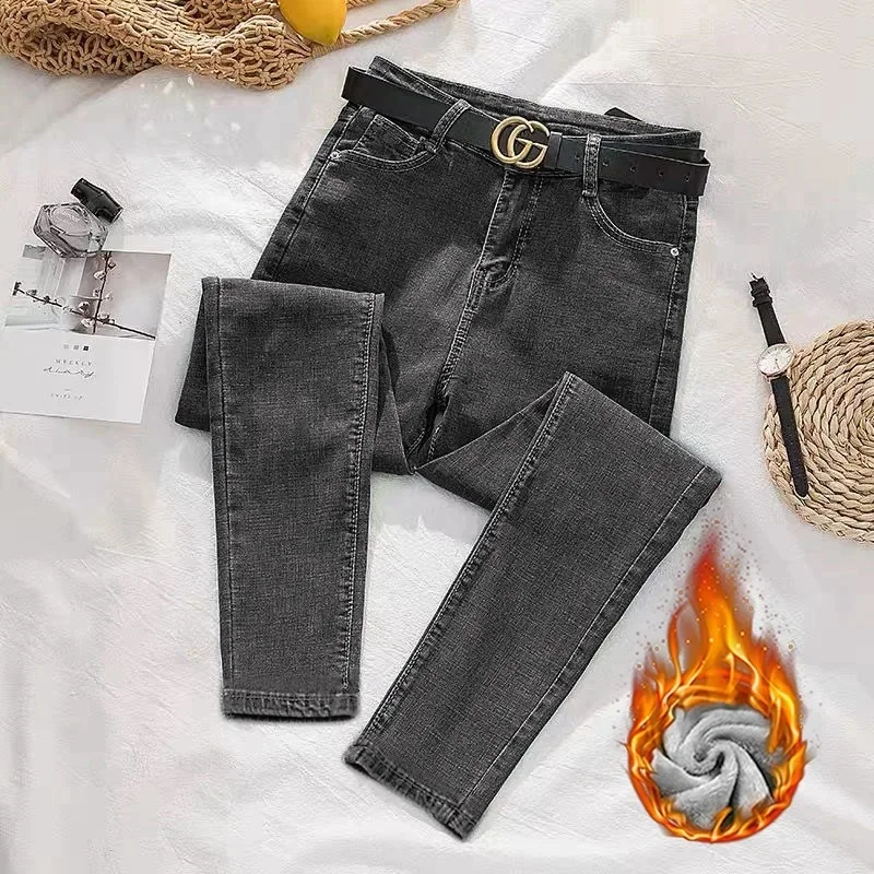 Black and gray [Velvet thickening]]