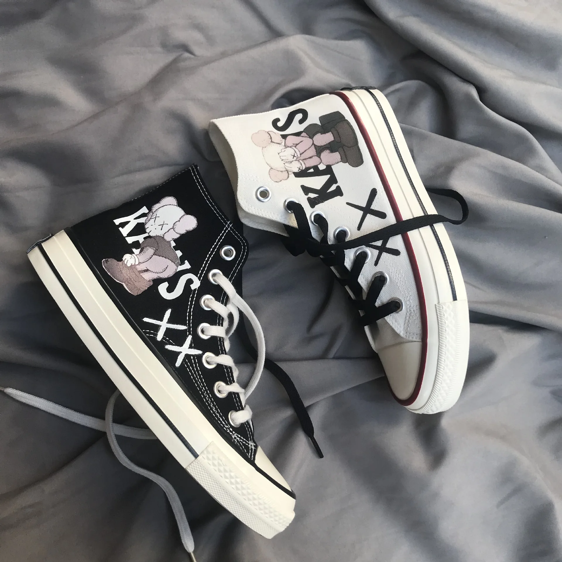 

Кеды женские высокие, повседневная холщовая обувь с ручной росписью, модные кроссовки с рисунком граффити, спортивная обувь для женщин, весна-лето