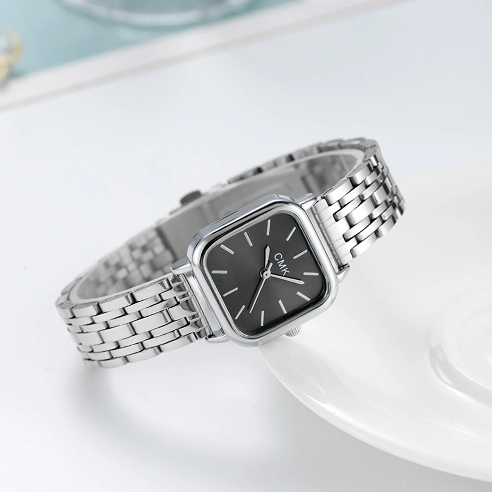 Watch Quartz Movement Square Dial Pointer Alloy Band Precise Time Decor Not Waterproof Men Quartz Business Wristwatch Jewelry