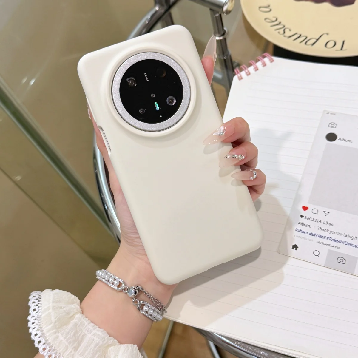 Official Liquid Silicone Fluorescence Neon Color Fashion Shockproof Candy Case