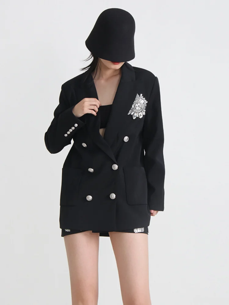 

Flash Diamond Chest Design Black White Blazer Fashion Office Ladies V-Neck Double Breasted Silhouette Suit Slim Jacket Tide 2023