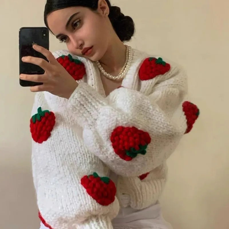 

Kawaii 3D Strawberry Embroidered Knitted Cardigan 2024 New Chic Heavy Industry Loose Casual Sweater Fashion Thickening Warm Coat
