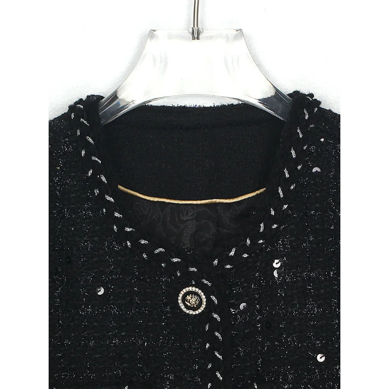 LINNAE Tweed Jacket Detail