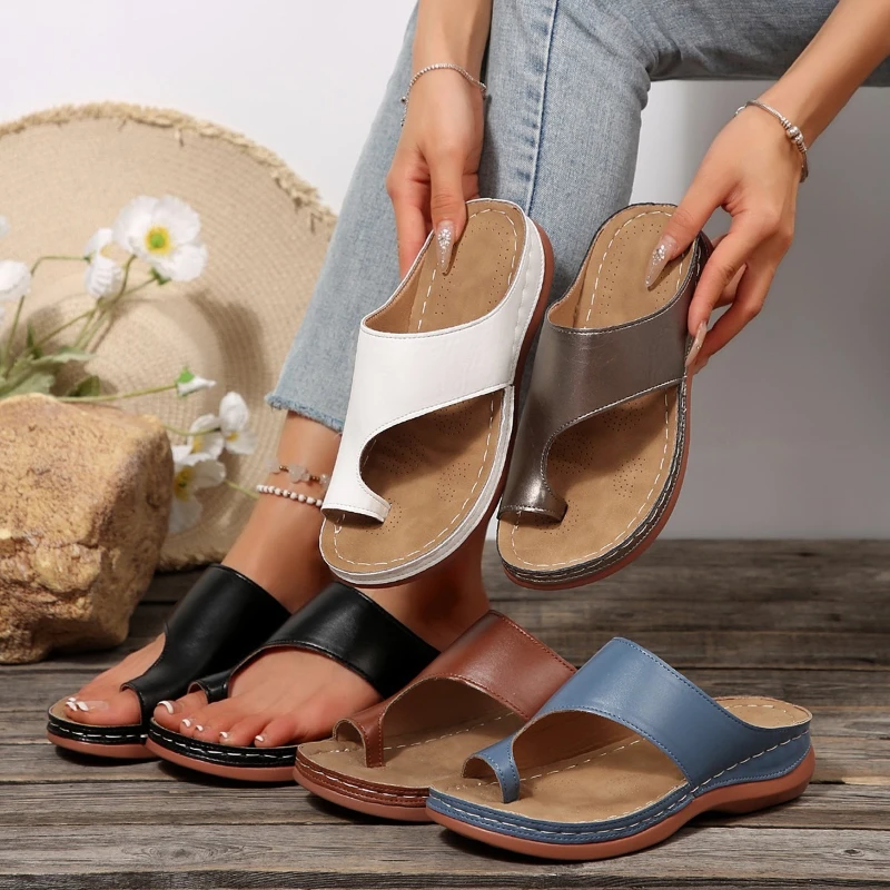 Sommer 2025, Damen-Flip-Flops, Damen-Keilsandalen, modische und lässige, vielseitige Damen-Hausschuhe