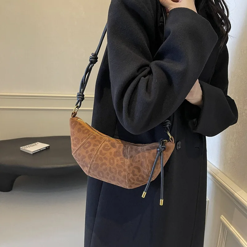 Vintage Faux Suede Underarm Bag, Trendy Retro Beautiful Shoulder Bag, Retro Solid Color Crossbody Bag, Suitable for Daily Use