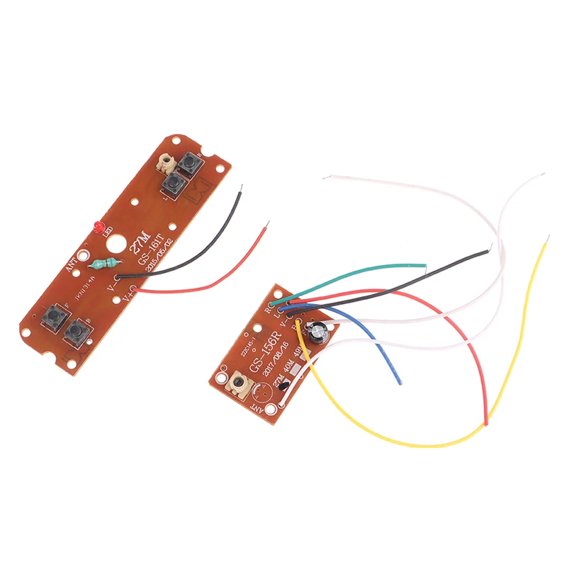 Télécommande RC 2.4GHz pour Voiture, Bateau, Tank - Émetteur 4 Canaux