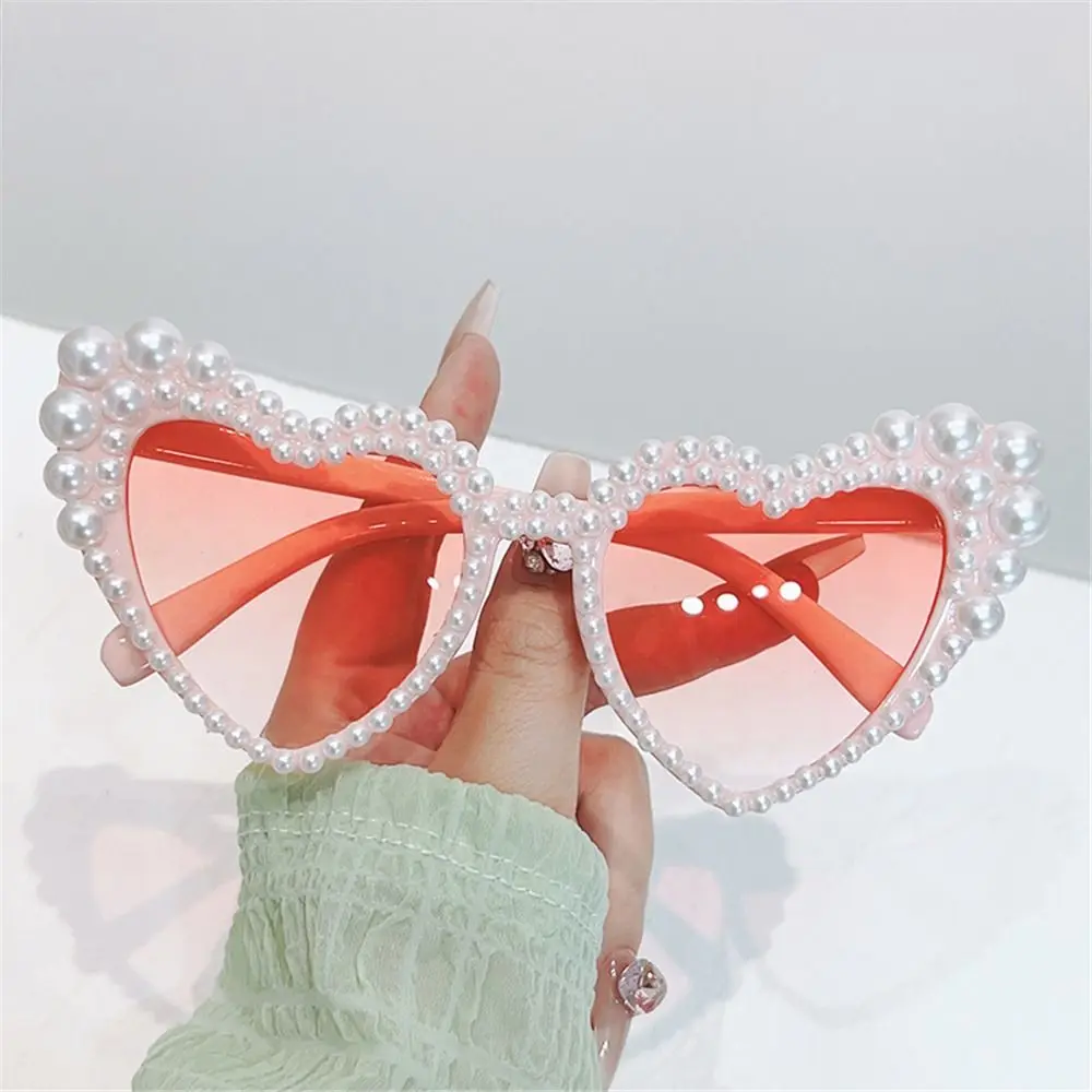 

UV400 Imitation Pearl Frame Sunglasses Halloween Heart-shaped Y2K Cat Eye Eyewear 90s Shades for Women & Men