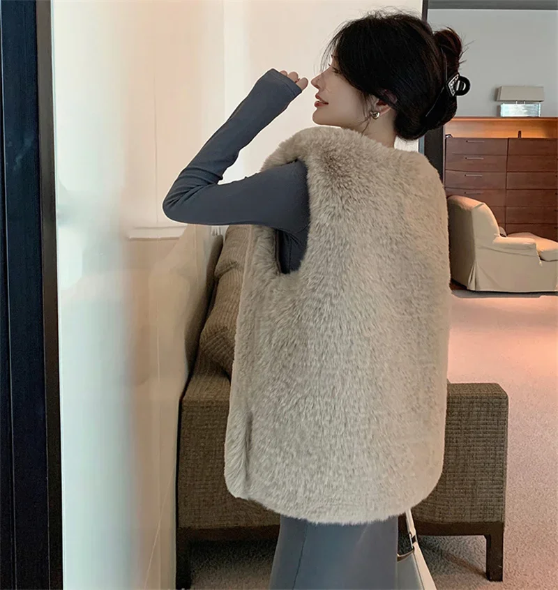FANIECES High quality Fashion furs Coats Women's Fur Vest Coat with Pocket Luxury Faux Fox Warm Women Coat Vests Winter Overcoat