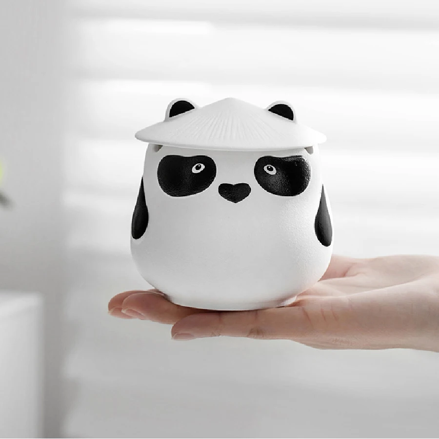 Panda Ceramic Ashtray with Lid Creative Personality Windproof and Fly Ash proof ceramic ashtray
