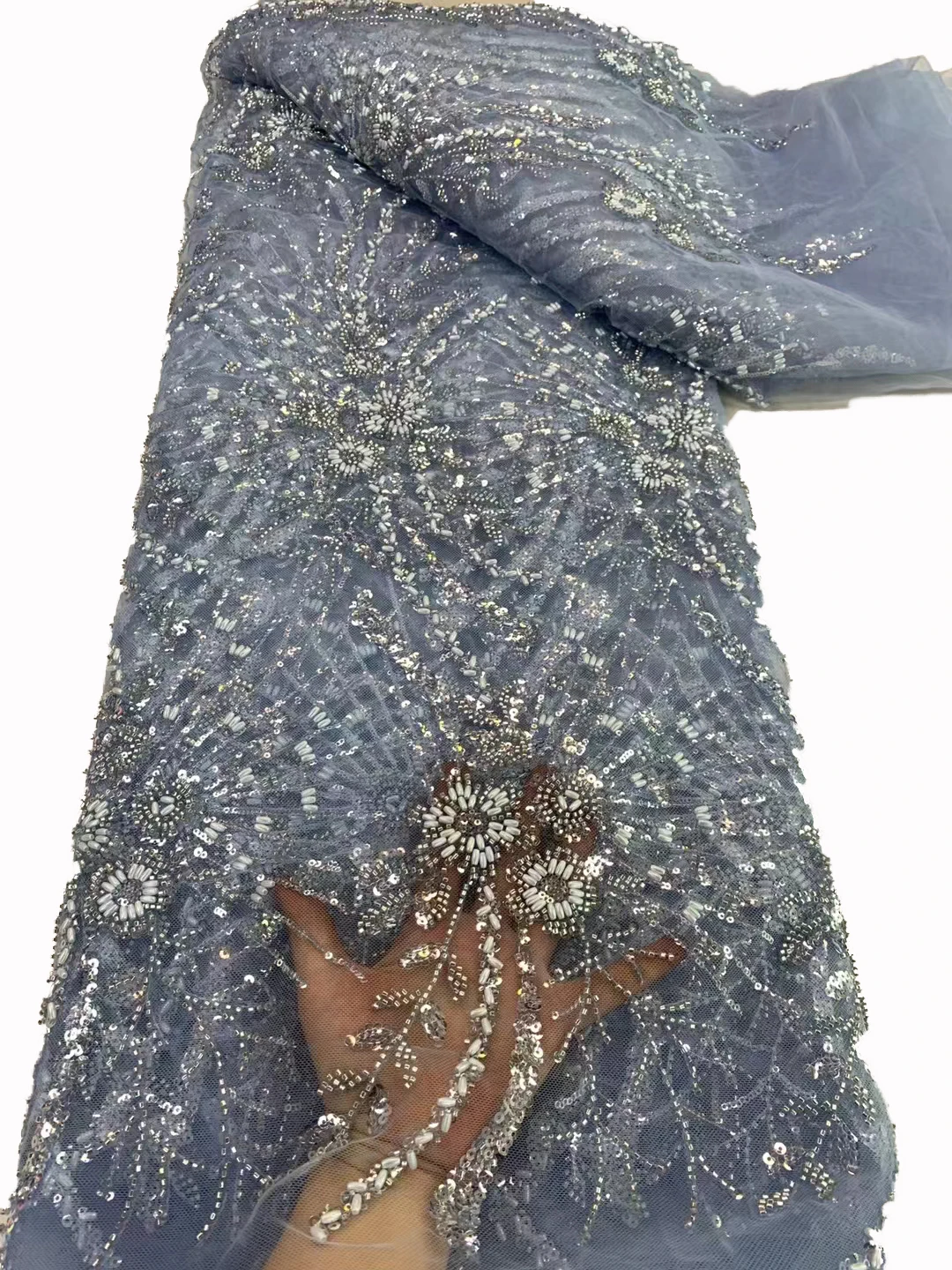 

Africa new lace embroidery mesh sequins bead tube embroidery, high-end luxury ladies party dresses dress sewing fabrics