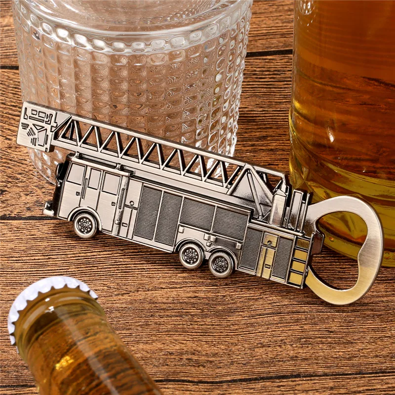 Kreatives Feuerwehrauto-Design, Metall-Bieröffner, Flaschenöffner, Küche, Club, Party, Barzubehör, Gadget, Hochzeitszubehör, Geschenk mit Tasche – Detail 4
