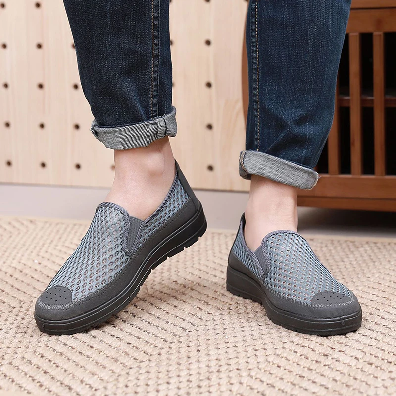 2024 New Shoes Men Loafers Light Walking Breathable Summer Comfortable Casual Shoes Men Sneakers Zapatillas Hombre Plus Couple