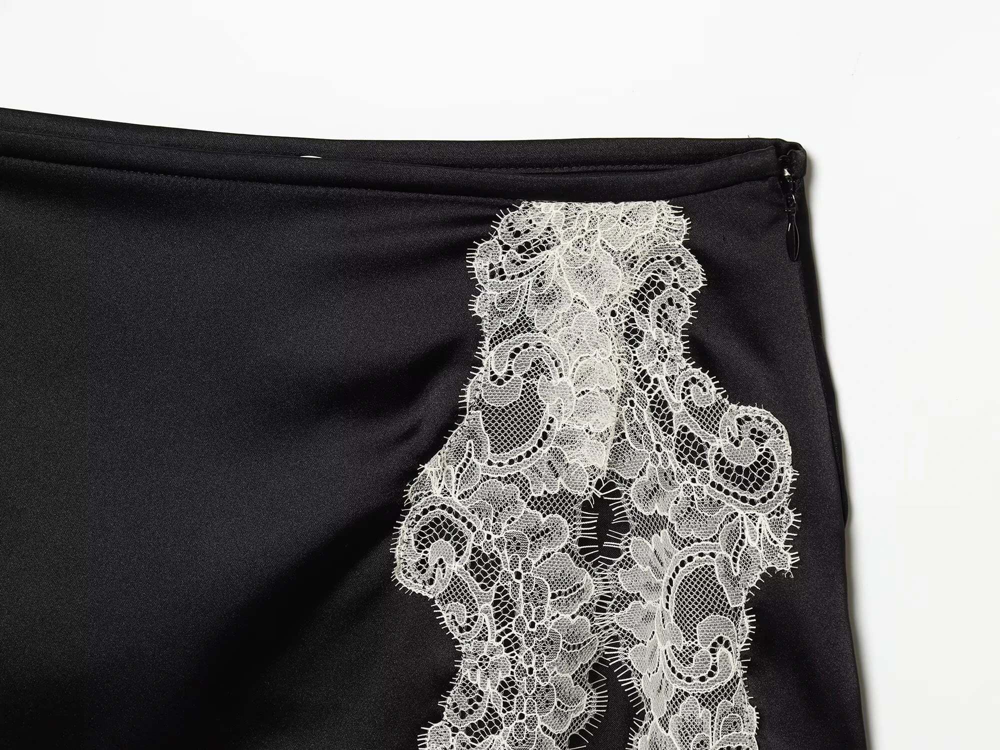 Europäischer und amerikanischer Frühlingsstil, neue Damenbekleidung, französischer minimalistischer Stil, mittelhoher, gerader, kurzer Rock mit Spitzenbesatz. – Detail 8