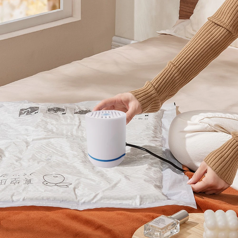 Electric Vacuum Suction Pump Mini Portable Storage Bag Suction Pump Compression Bag Sealed Labor-saving Household Accessories