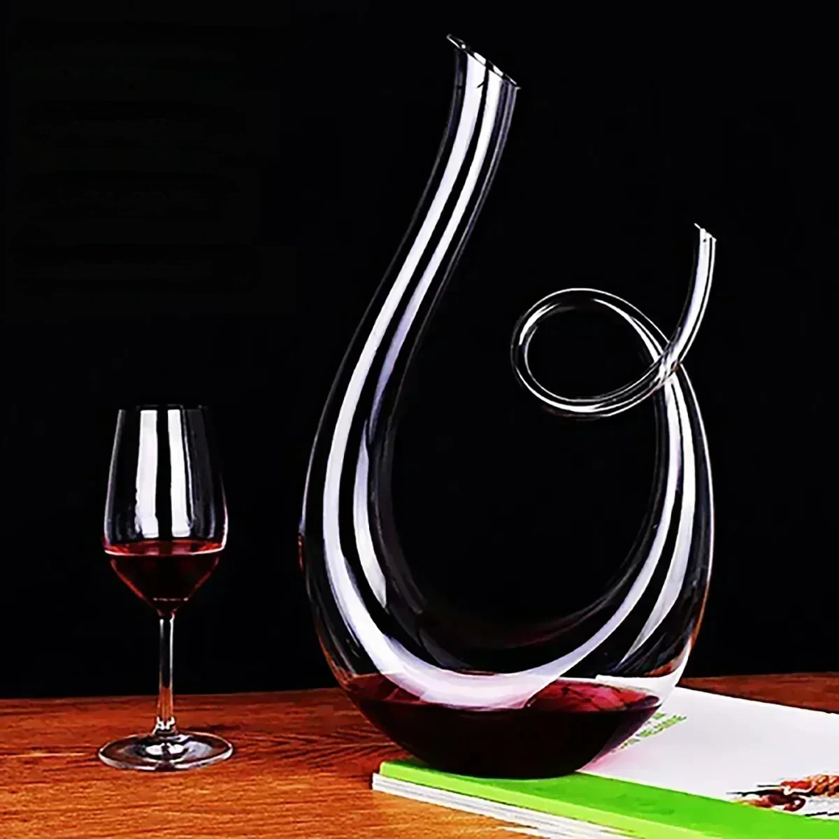 1500ML Crystal Wine Spiral 6-shaped Set Grade Wine Decanter Gift Box Harp Swan Decanter Creative Separator Bar Sets whiskey decanter set