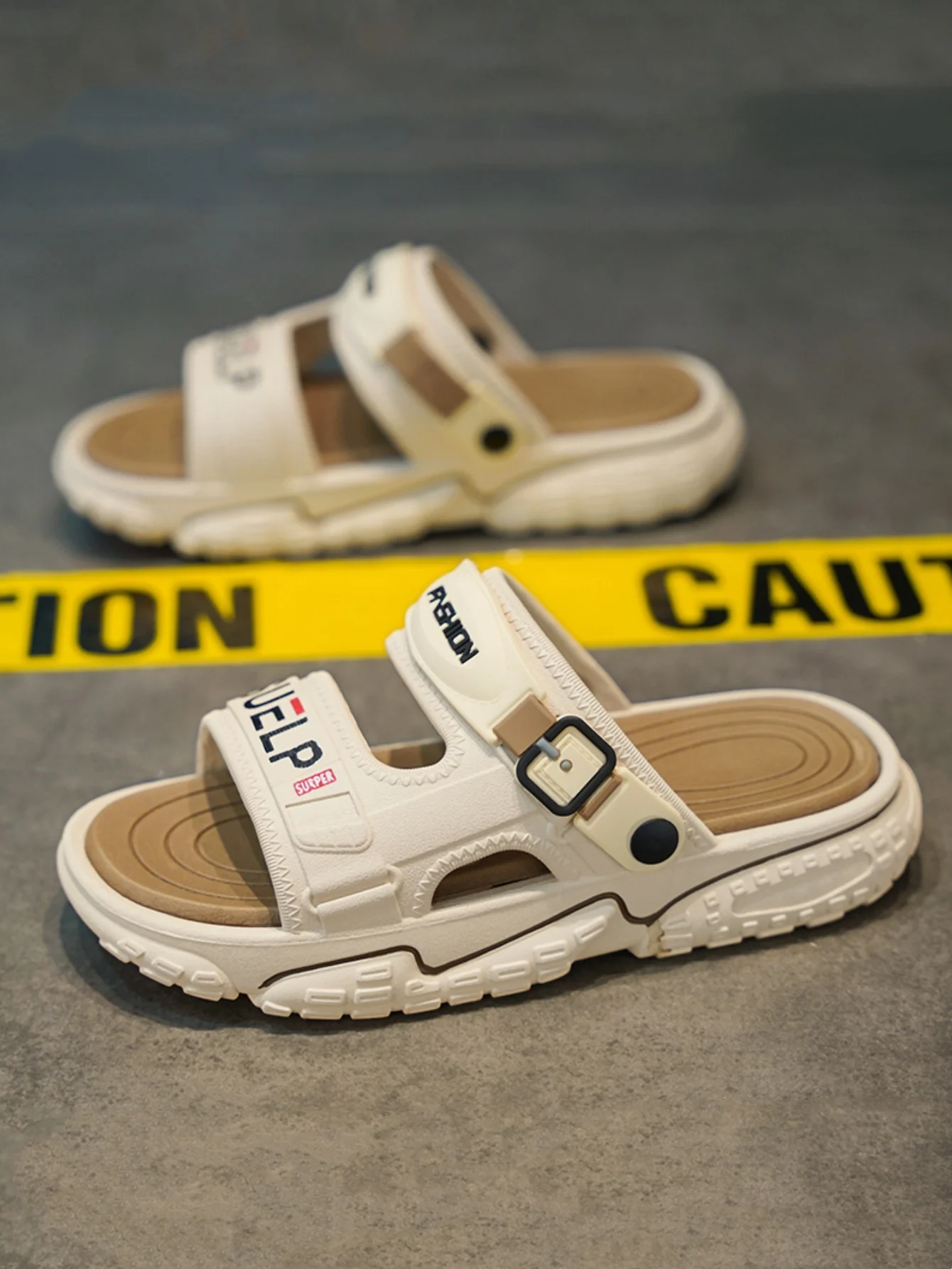 Men's Sports Slippers, Casual Non-Slip and Anti-Odor Slippers, Indoor and Outdoor Beach Shower Spring and Summer Open-Toed Shoes