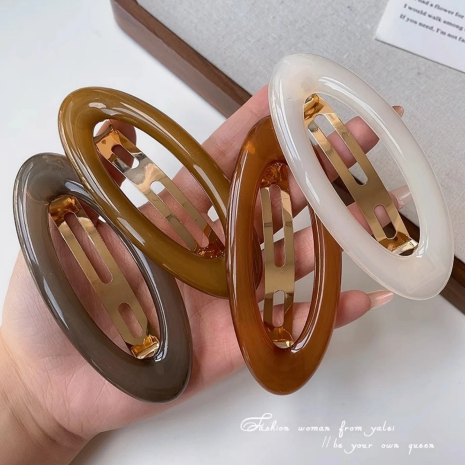 Korean Big Spring Hair Claw Clips Women Metal Jelly Ponytail Holder Hairpin Barrettes Fashion Girls Hair Accessories Hairgrip