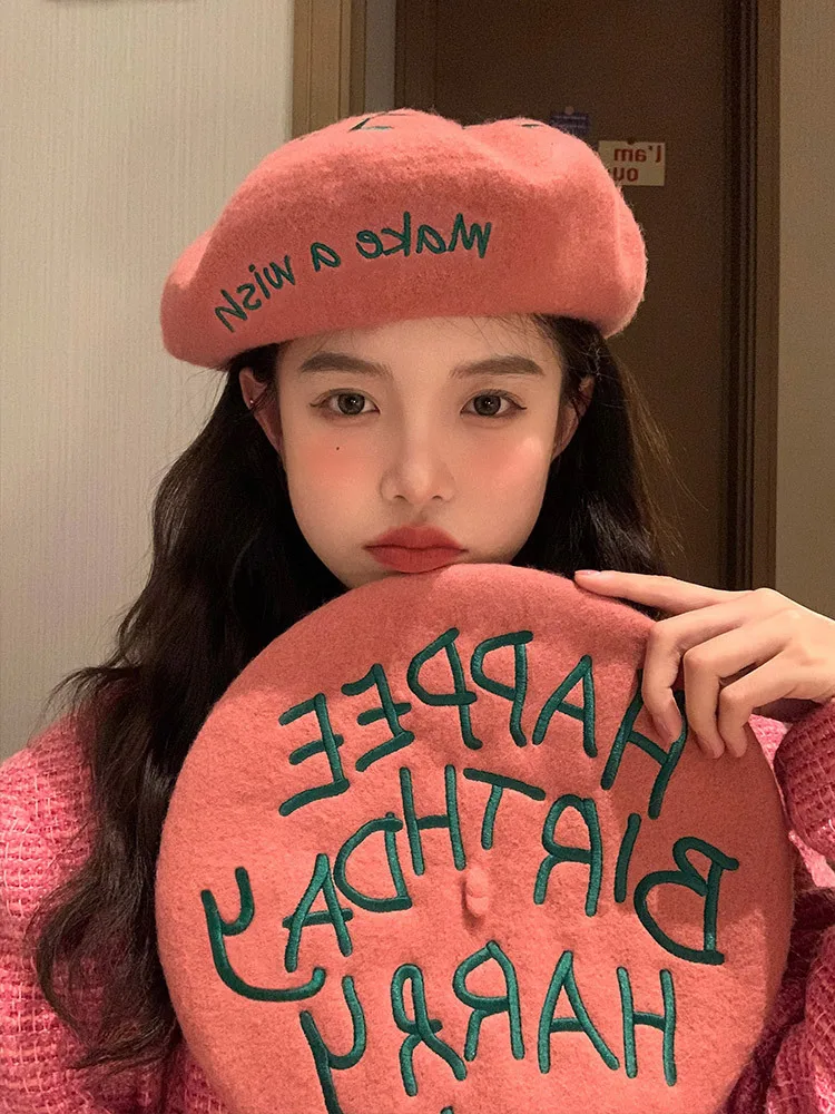 

Korean Sweet Beret Cute Letter Embroidery Pink Senior Wool Hat Temperament Painter Cap Birthday Present Hats for Women