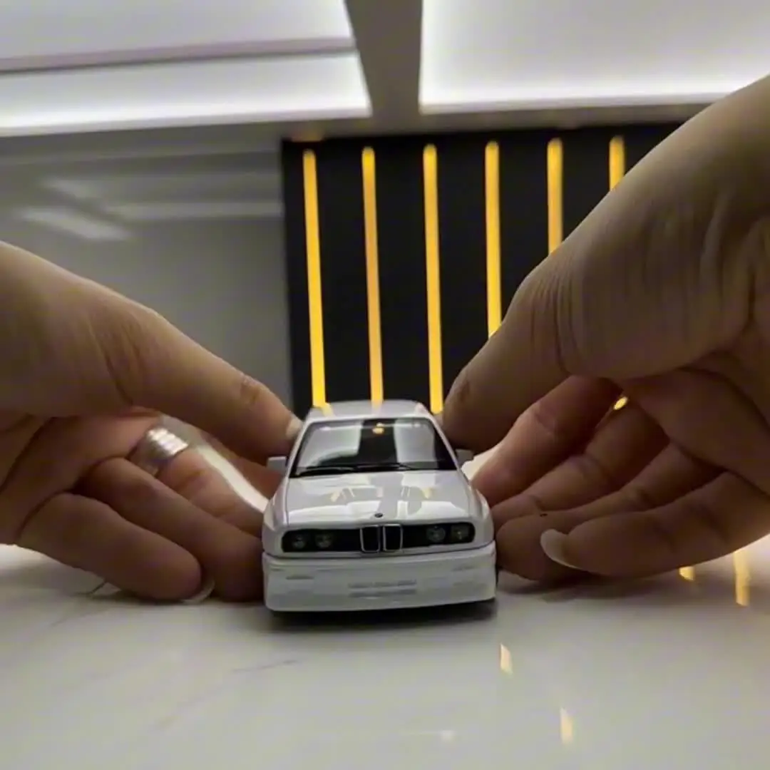 Voiture Modèle Enfant 1:36 - VGEBY - Jouet pour Enfants - Orange Voiture Modèle Enfant 1:36 - VGEBY - Jouet pour Enfants - Orange