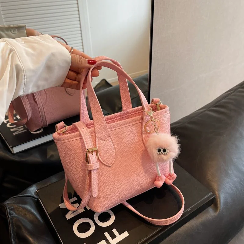 2023 New Handbags Versatile Daily Crossbody Bag High-end Bags Girl Women Fashion Handbag Messenger Bag