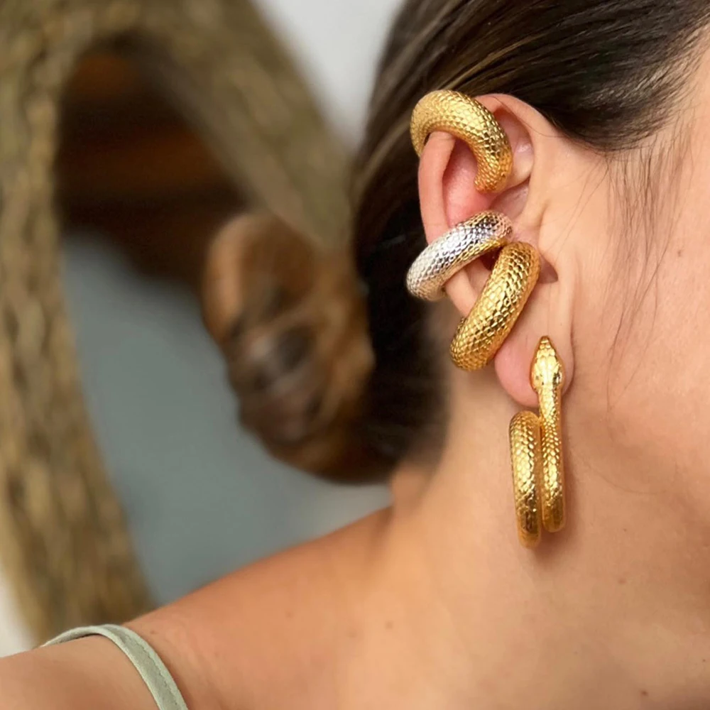 Youthway New Stainless Steel 18K PVD Gold Plated Fish Scale C-Shape Ear Clip For Women Waterproof Trendy Jewelry