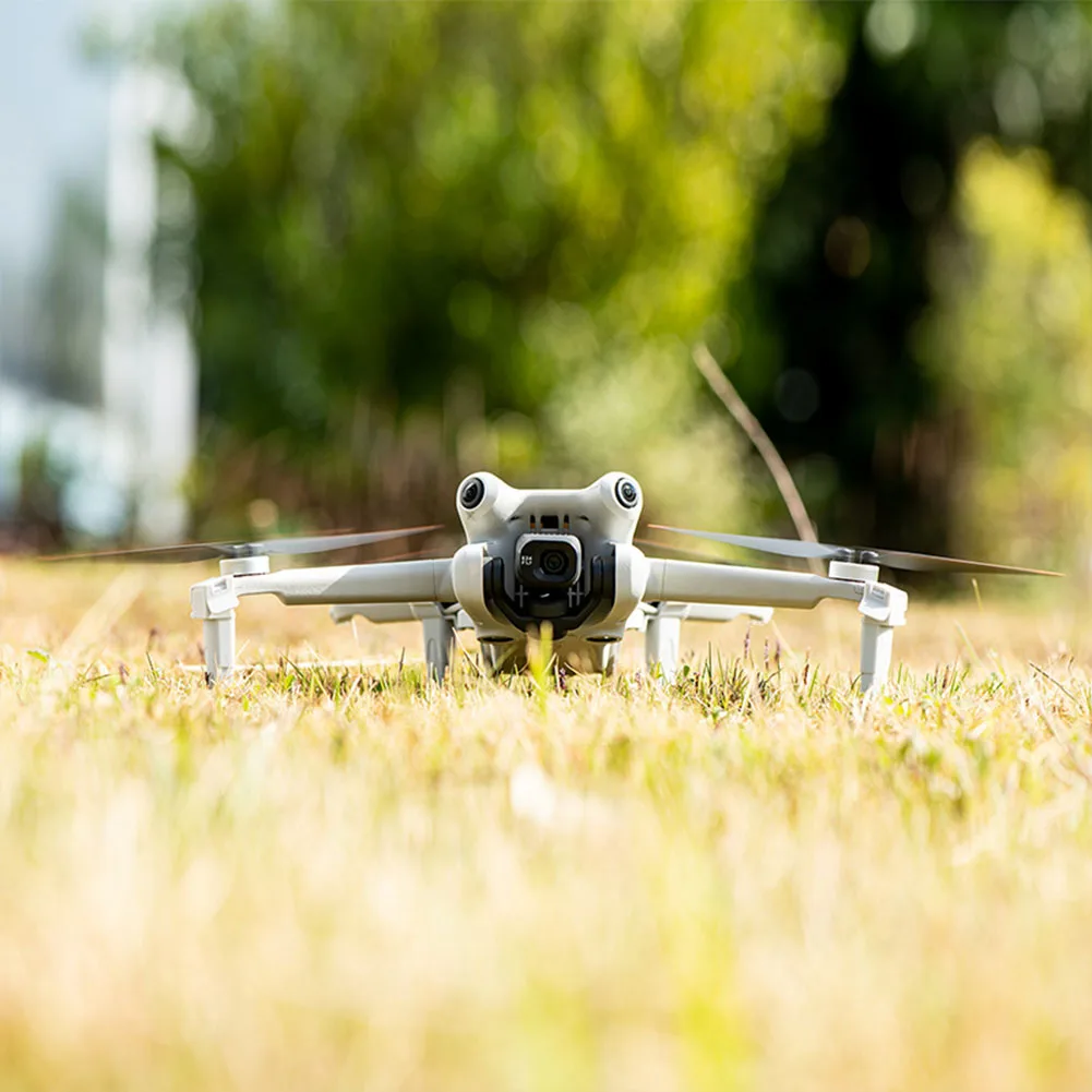 ÷ LED     ͽٴ ٸ , DJI ̴ 4  п 淮 Ȯ ٸ ׼