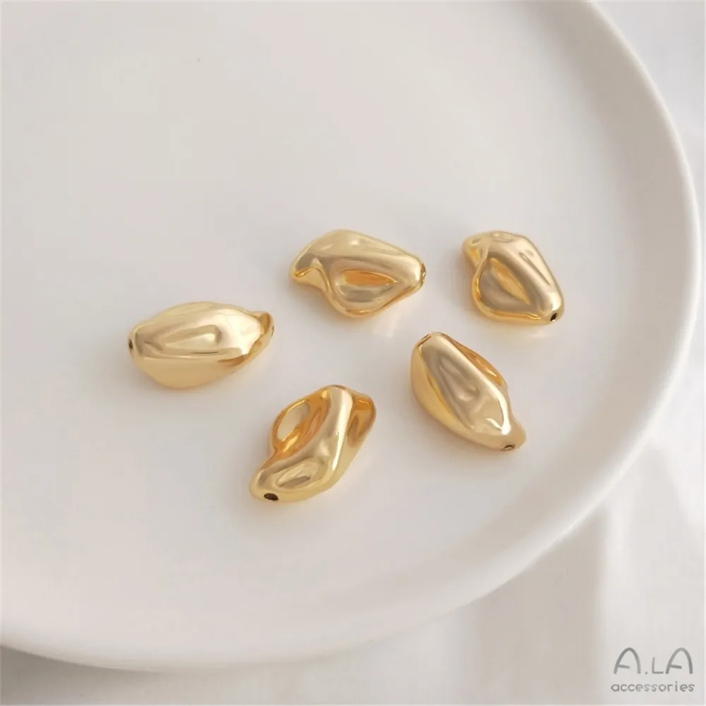 Рисунок 3 - Бусины из камня в форме барокко