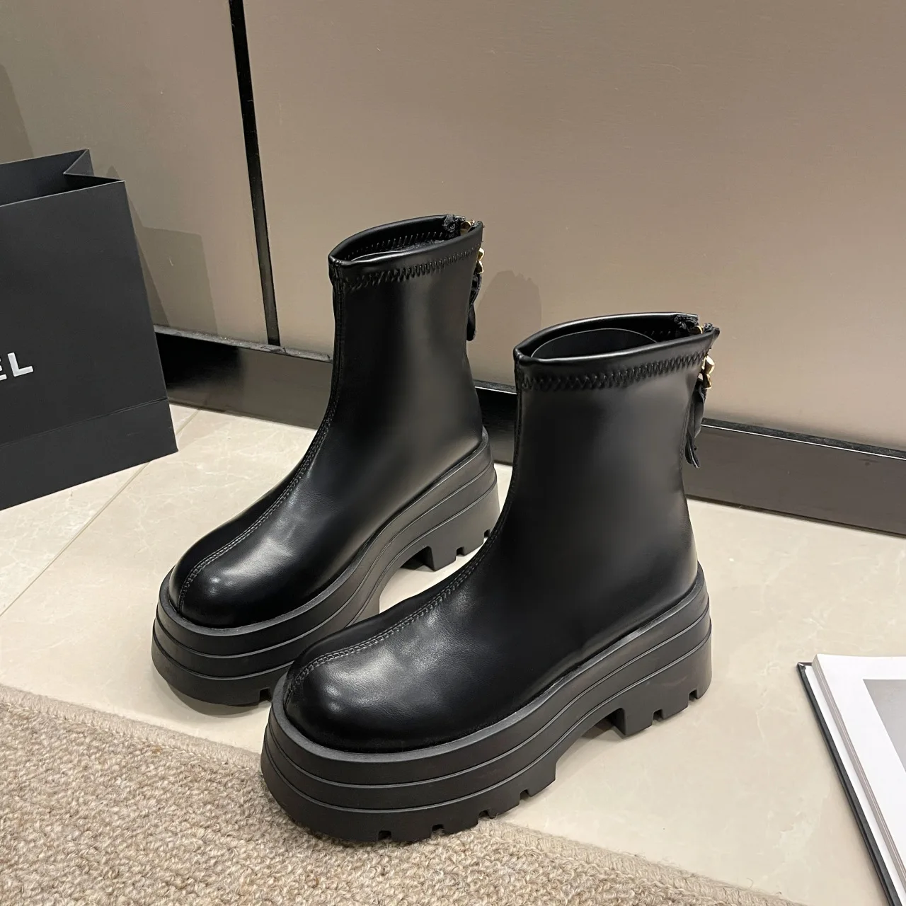 

Sport 2023 Autumn and Winter Shoes Women New European and American Matsuke Thick Sole Short Boots for Women Size 43 Round Head