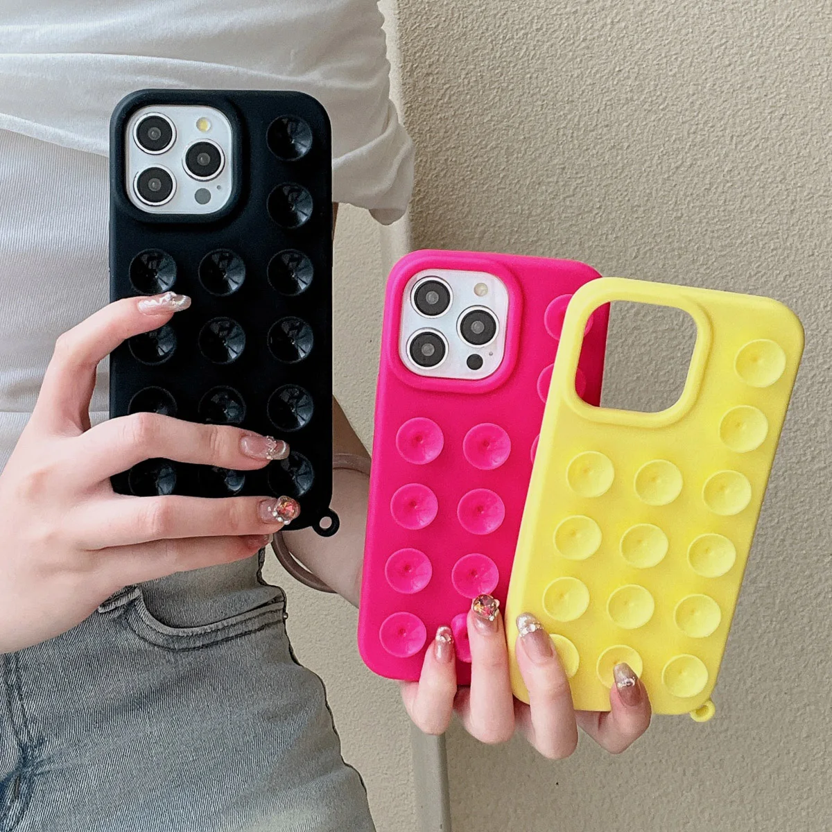 Shockproof Anti-Slip Silicone Phone Case with Suction Cup Design