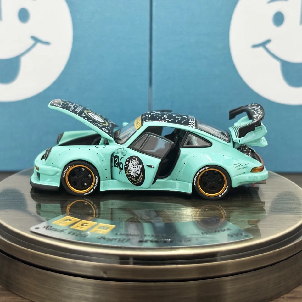1:64 RWB 930 Tiffany Blue Alloy full open alloy miniature model