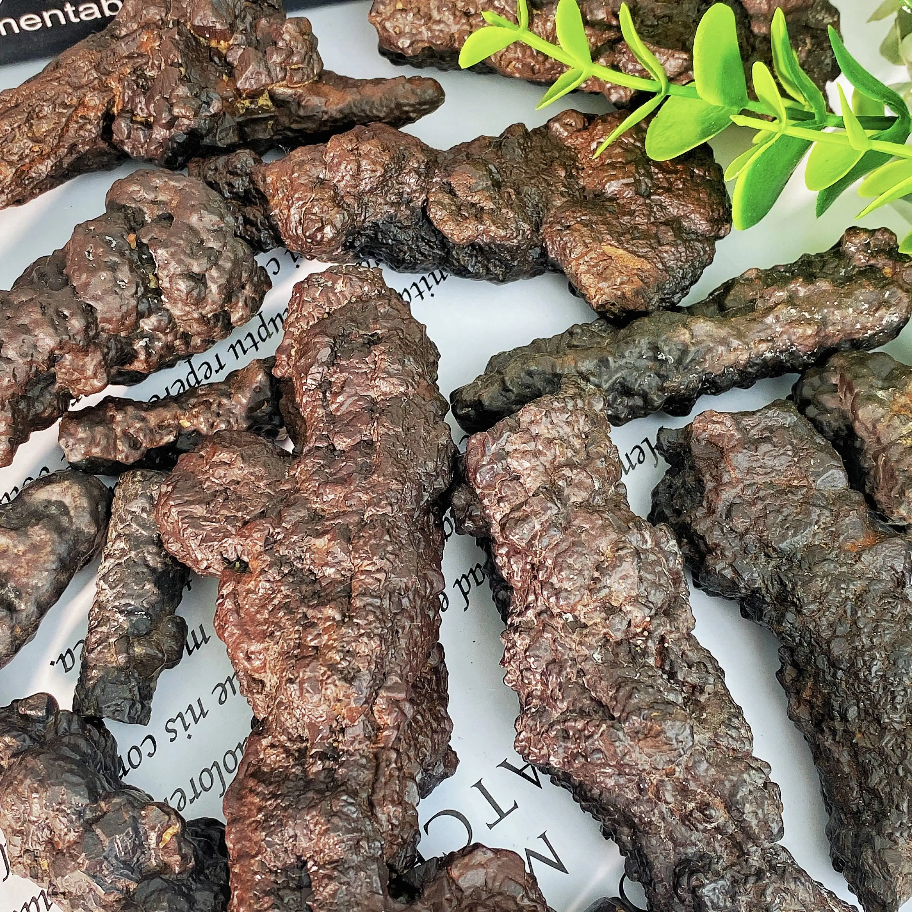 Высококачественный натуральный карбонизированный нефлированный камень, современный стиль, кристалл Китая