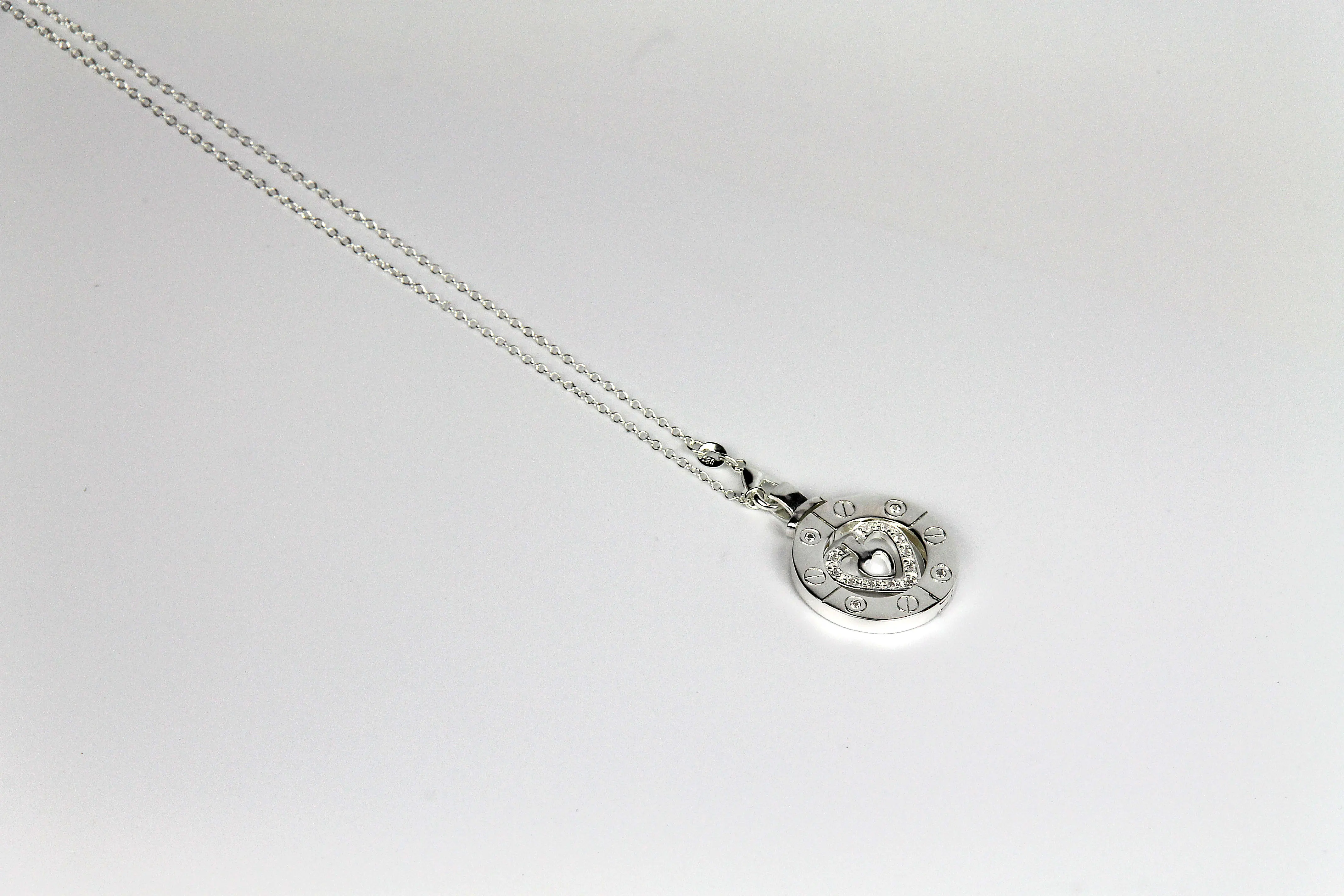 sky staircase necklace  to the sky dorama 4