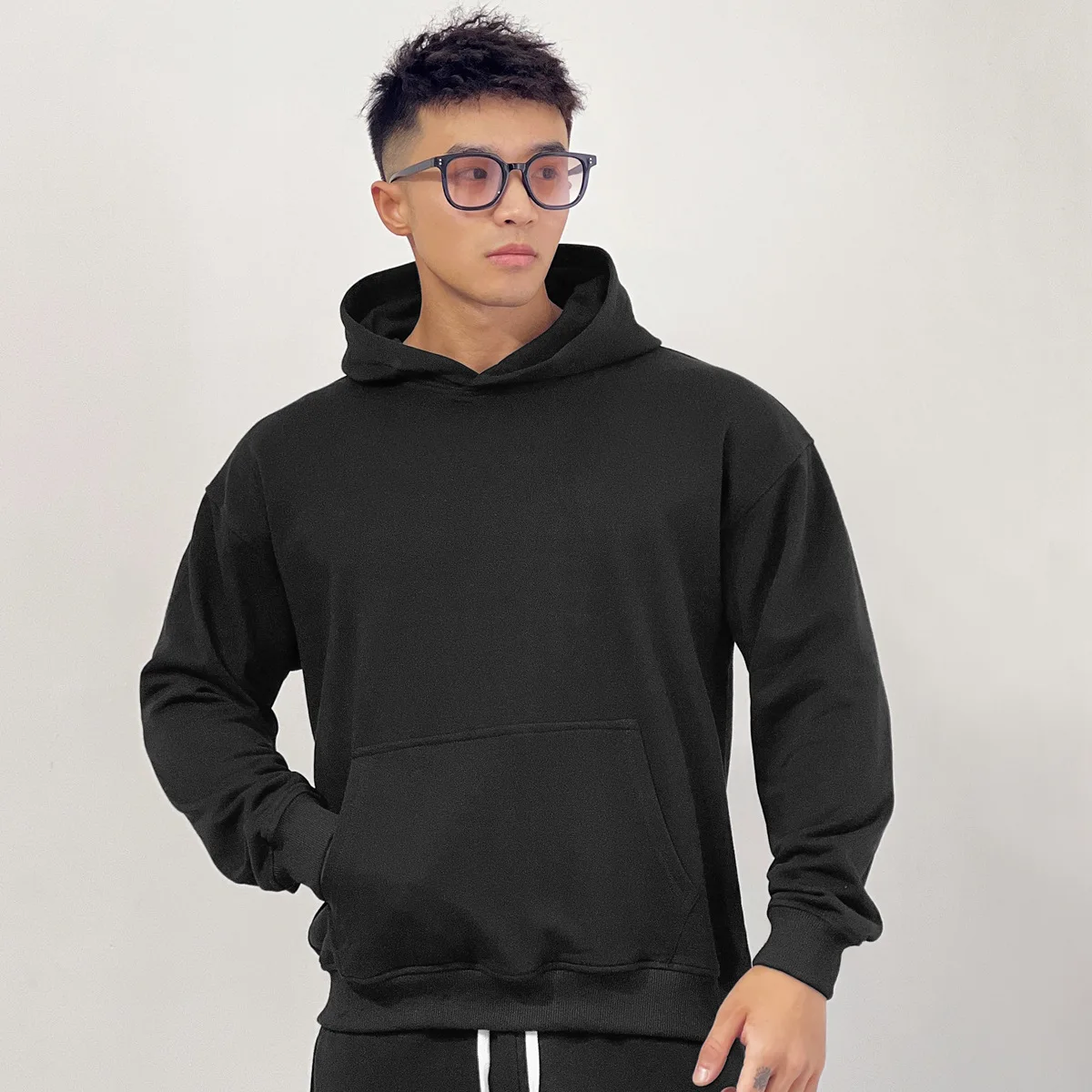 

Men Autumn winter Gym Sports Cotton Hoodie Fitness Bodybuilding Sweatshirt Jacket High Kangaroo Pockets Fitness Workout Pullover