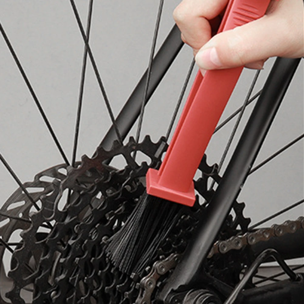 Brush Scrubber Motorcycle Cleaning Brush Motorcycle Chain Maintenance Cleaning Brush Bicycle Chain Washer for Road Mountain Bike